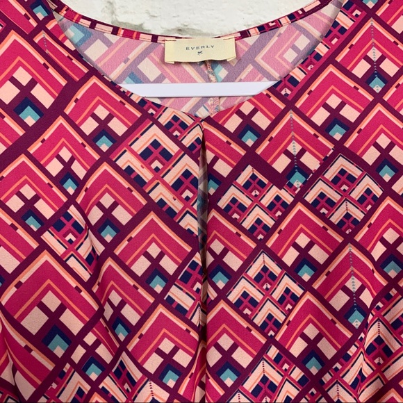 Everly Geo Keyhole 3/4 Sleeve Fit and Flare Dress - Picture 3 of 8